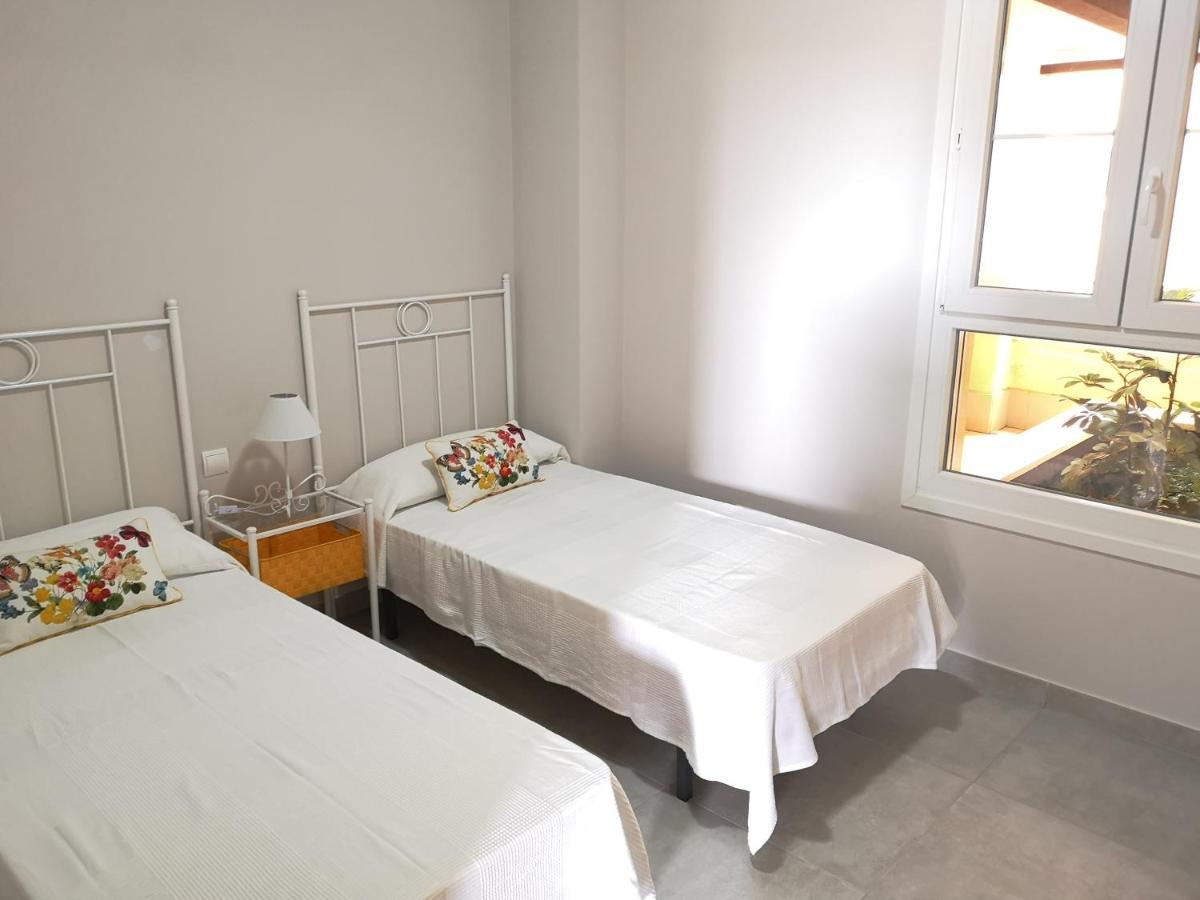 Precioso Apartamento Planta Baja Junto A La Playa Исла Канела Екстериор снимка